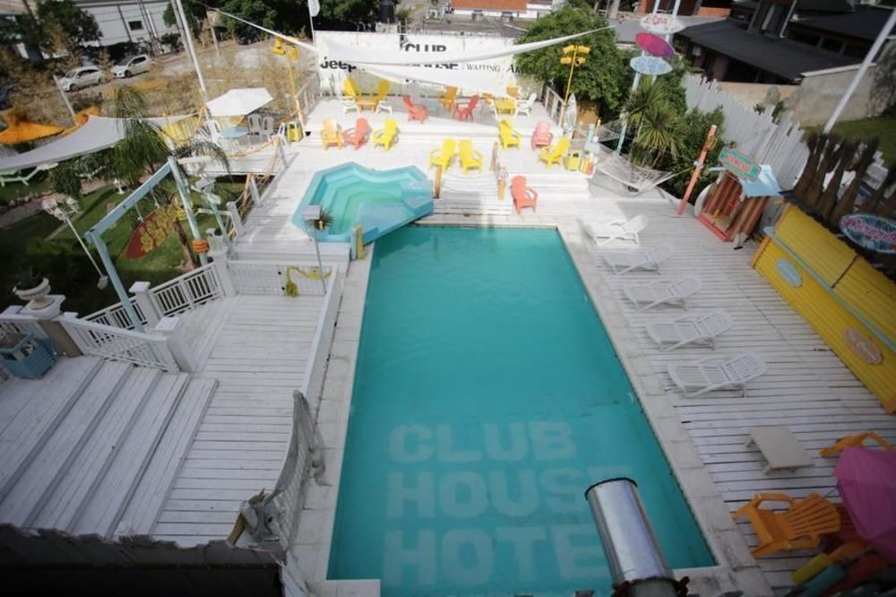 Club House Hotel