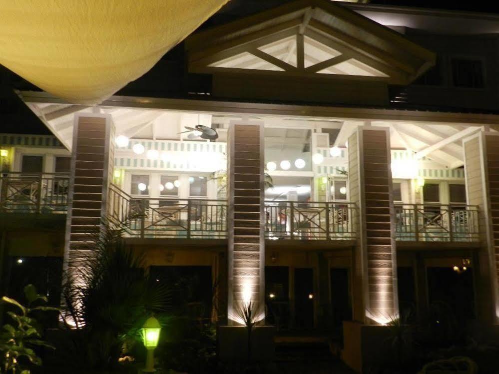 Hotel Club House