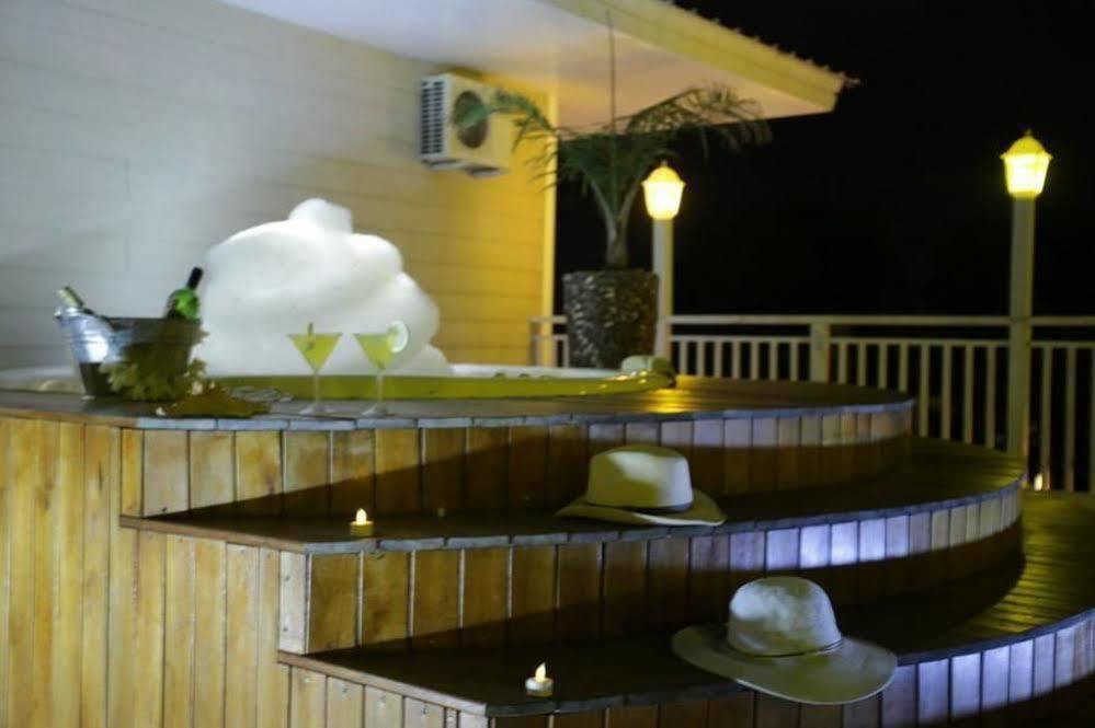 Club House Hotel 3*