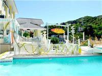 Club House Hotel